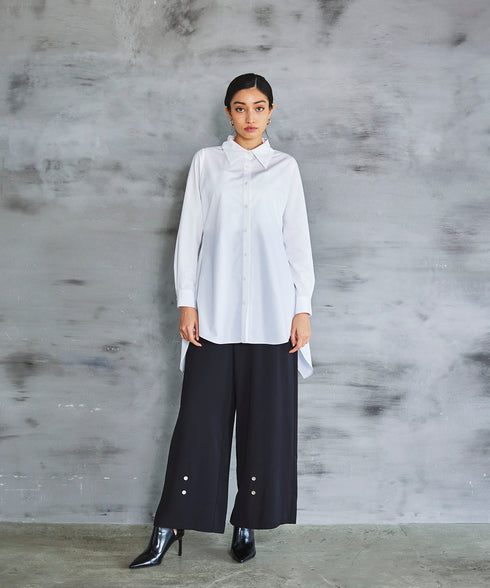 バックプリーツデザインシャツ