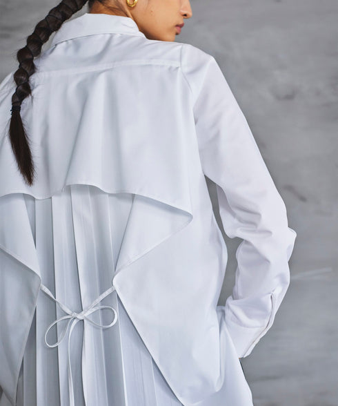 バックプリーツデザインシャツ