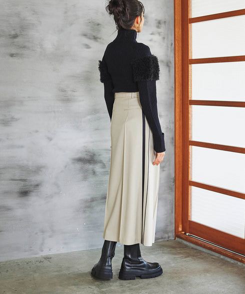 サイドラインピンタックナロースカート