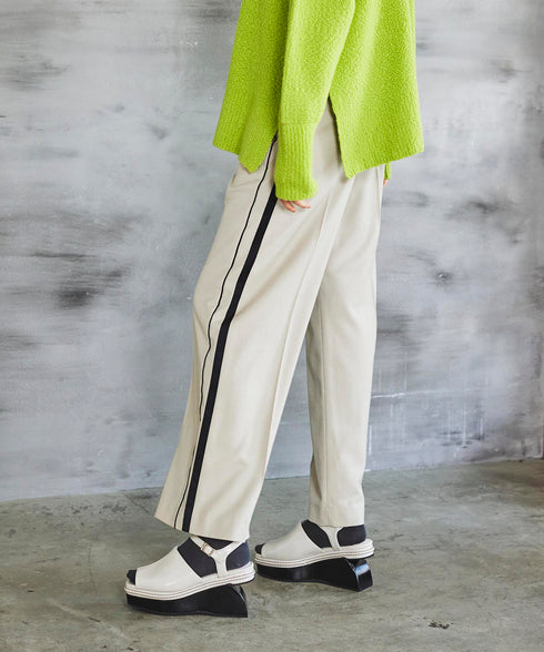サイドラインベルテッドストレートパンツ