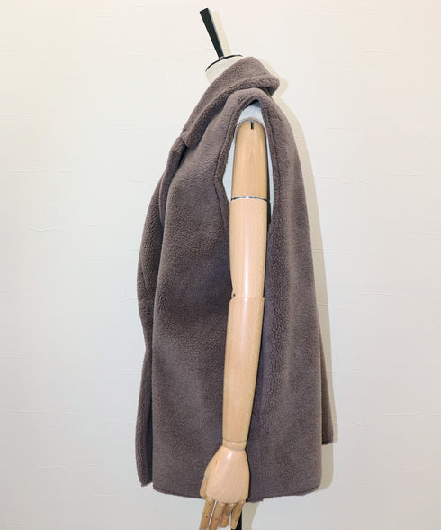 リバーシブル・フェイクムートンテーラードジレ