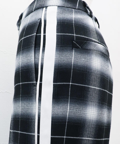 オンブレチェック・ラインパンツ