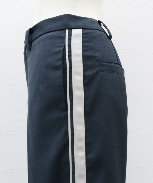 ストレッチ・ラインパンツ