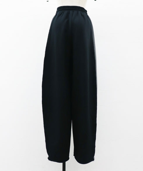 裏毛コクーンパンツ