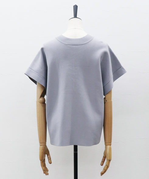 バックスリットニット