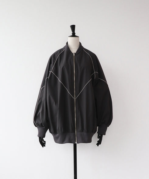 【2025.11 NEW IN】リバーシブルレイヤードブルゾン