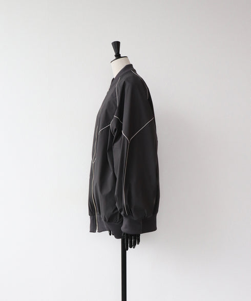 【2025.11 NEW IN】リバーシブルレイヤードブルゾン