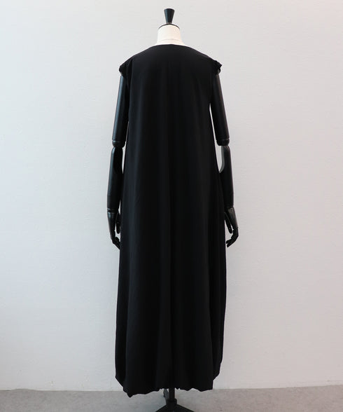 ノースリーブ・バルーンワンピース