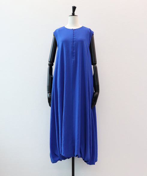 ノースリーブ・バルーンワンピース