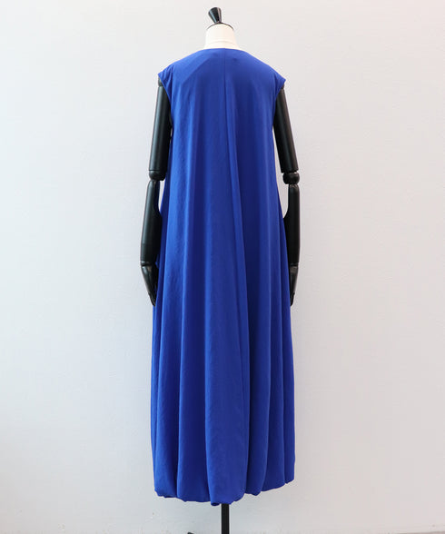 ノースリーブ・バルーンワンピース