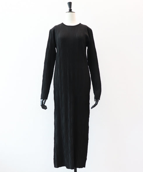 ピンタック風デザインニットワンピ