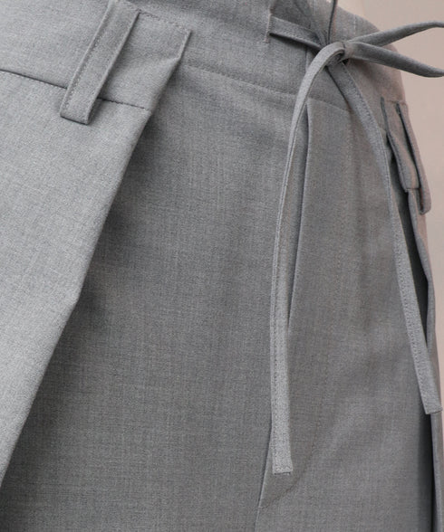 バックスリットナロースカート