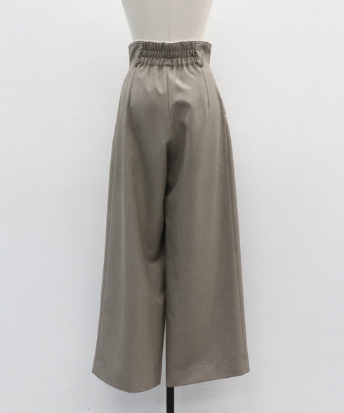 【11.4 NEW IN】カットオフ・ハイウエストパンツ