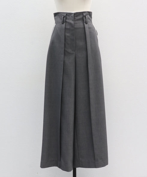 【11.4 NEW IN】カットオフ・ハイウエストパンツ