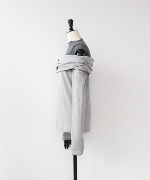 レイヤードドレープトップス