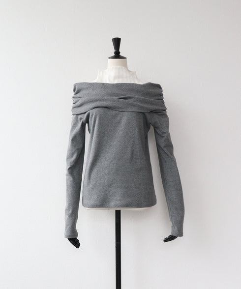 レイヤードドレープトップス