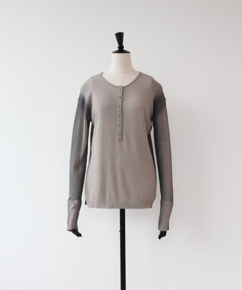 【2025.11 NEW IN】スプレープリント針抜きリブニット