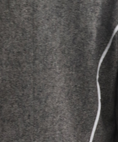 アウトラインパンツ