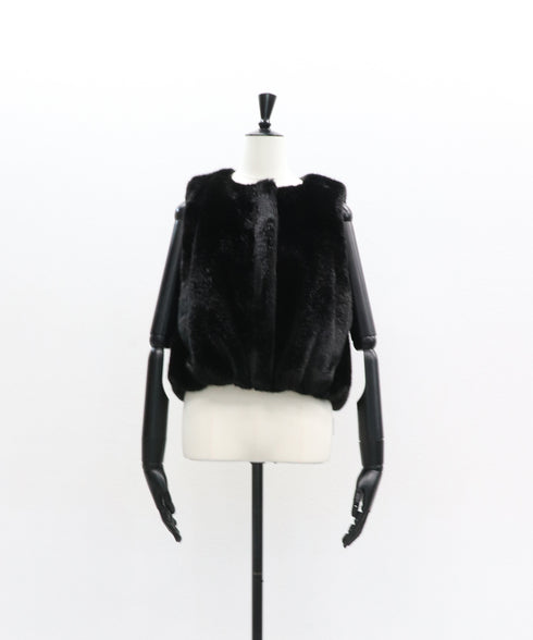 【2025.11 NEW IN】ウールボア・コンパクトジレ