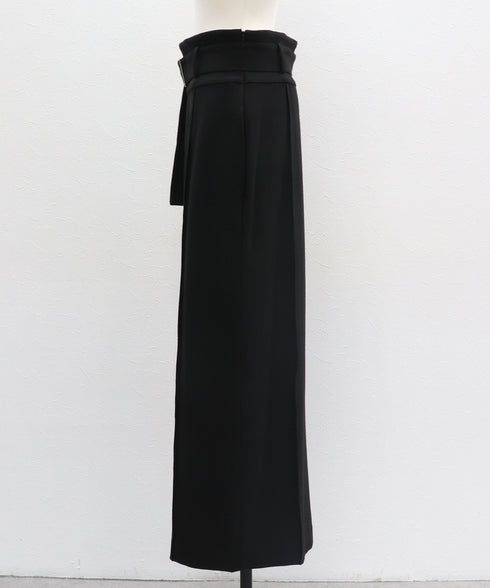 【2025.11 NEW IN】 ベルテッド ストレート スカート