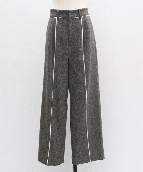 アウトラインパンツ