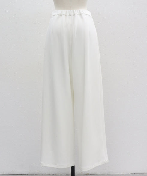 タックストレートパンツ