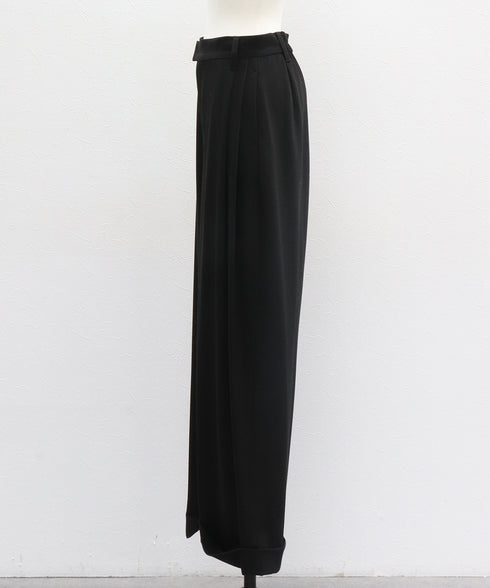 【2025.11 NEW IN】ロールドワイドトラウザーズ