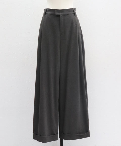 【2025.11 NEW IN】ロールドワイドトラウザーズ