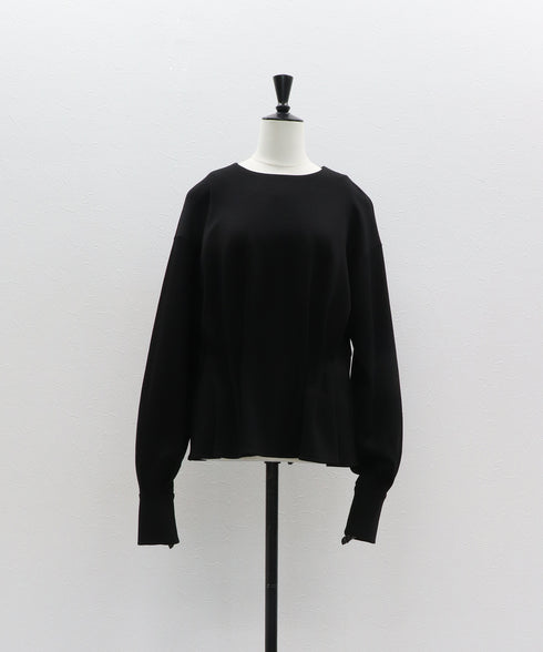 【2025.11 NEW IN】フォールドフォームトップ