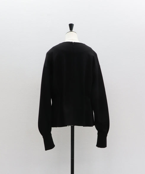 【2025.11 NEW IN】フォールドフォームトップ