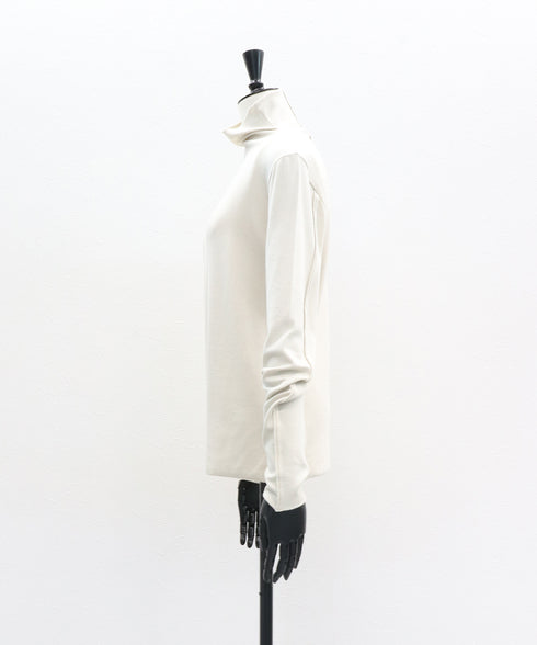 ソフトエッジハイネックトップ