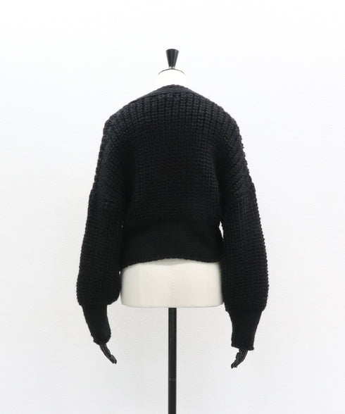 【2025.11 NEW IN】バルキーハンドニットカーデ