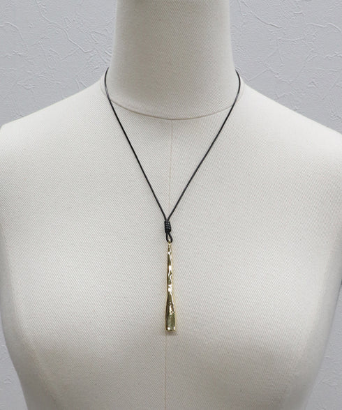 【2025.11 NEW IN】レザースティックネックレス