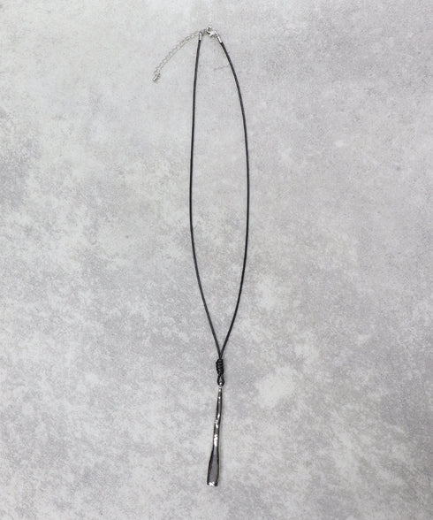 【2025.11 NEW IN】レザースティックネックレス