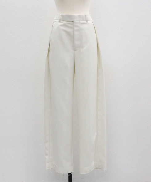 サイドタックカットオフパンツ