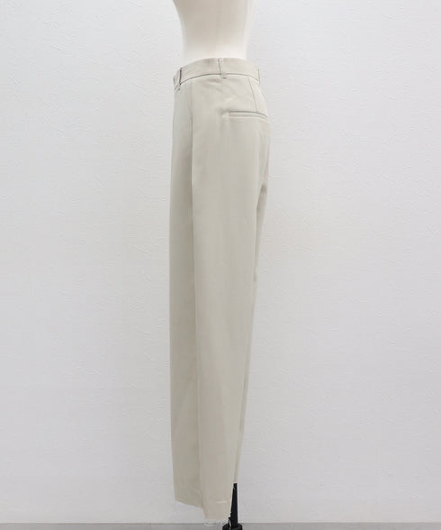 サイドタックカットオフパンツ