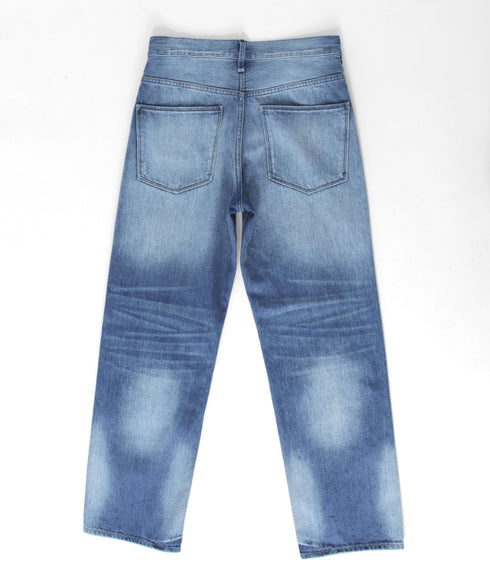 ストレートデニムパンツ