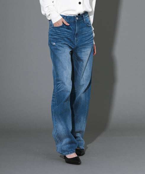 ストレートデニムパンツ