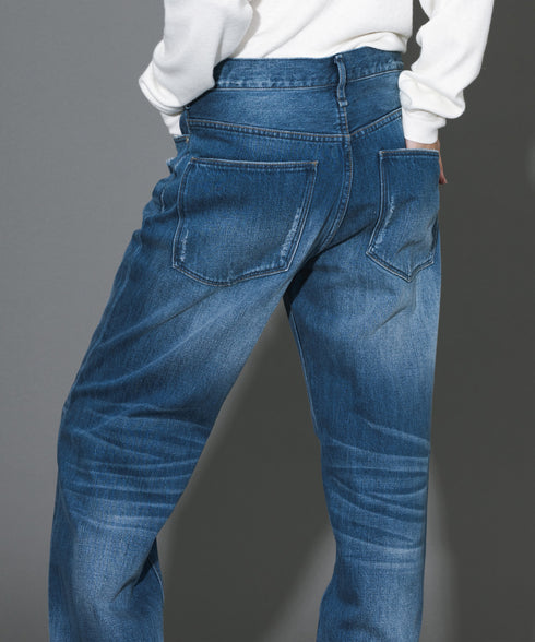 ストレートデニムパンツ
