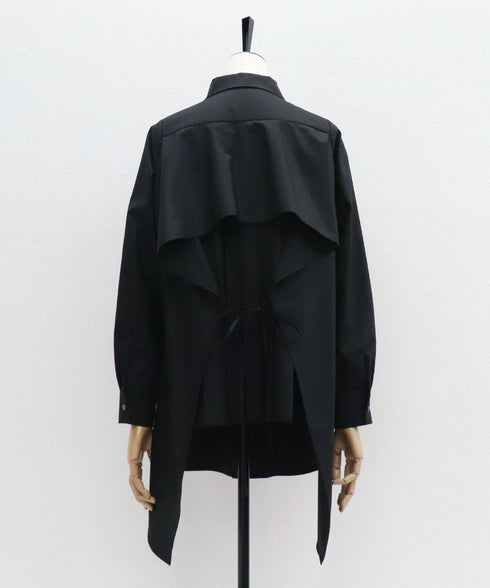 バックプリーツデザインシャツ