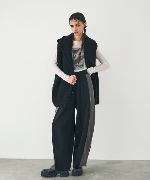 リバーシブル・フェイクムートンテーラードジレ