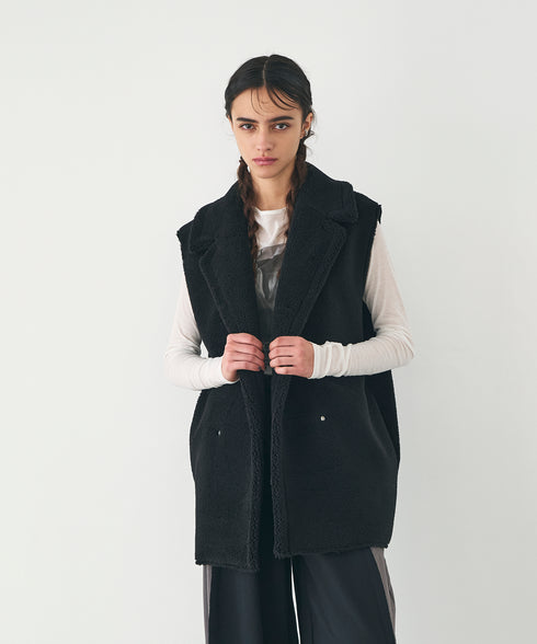 リバーシブル・フェイクムートンテーラードジレ