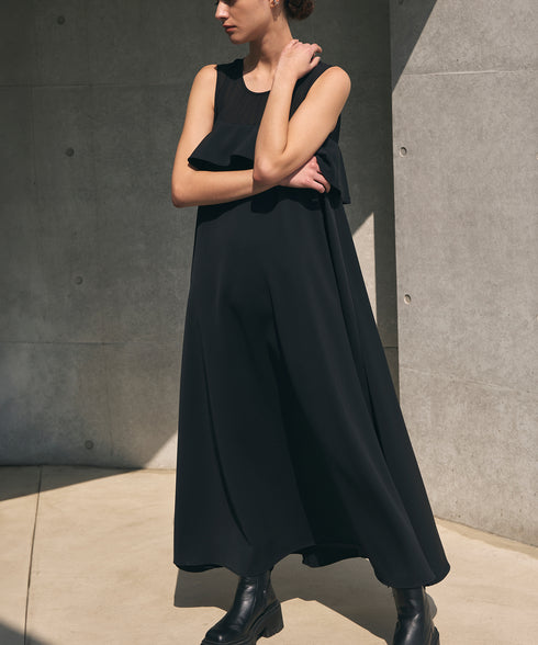 ドッキングフリルワンピース