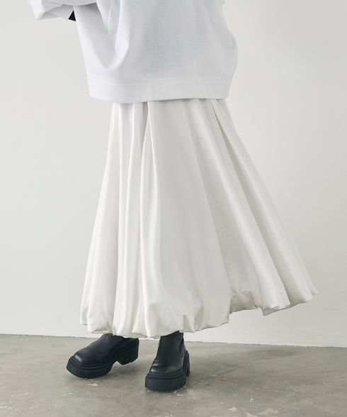 サテンフレアーバルーンスカート