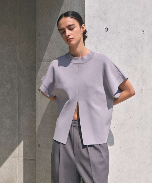 バックスリットニット