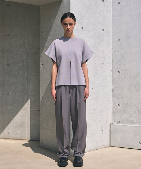 バックスリットニット