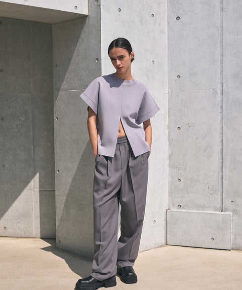 バックスリットニット