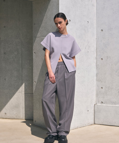 バックスリットニット