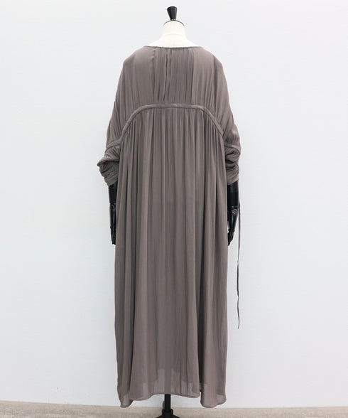 フレンチスリーブ・スモッキングワンピース