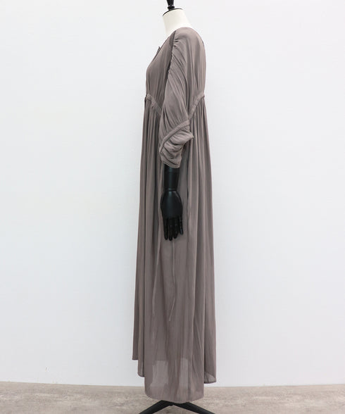 フレンチスリーブ・スモッキングワンピース